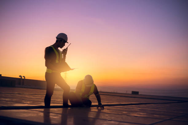 Best Slate Roofing Contractor  in Lindstrom, MN